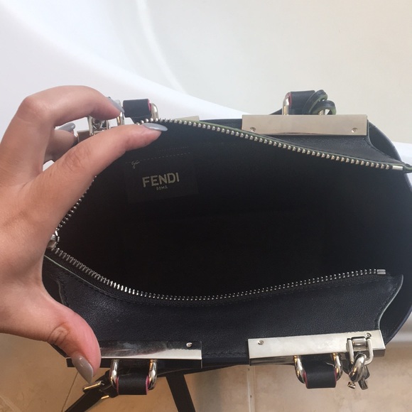 Mini fendi 3jours . Very cute❤️ - Picture 7 of 8